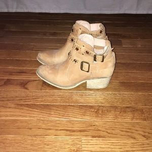 Betsy Johnson Booties